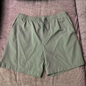 Vineyard Vines performance shorts…
